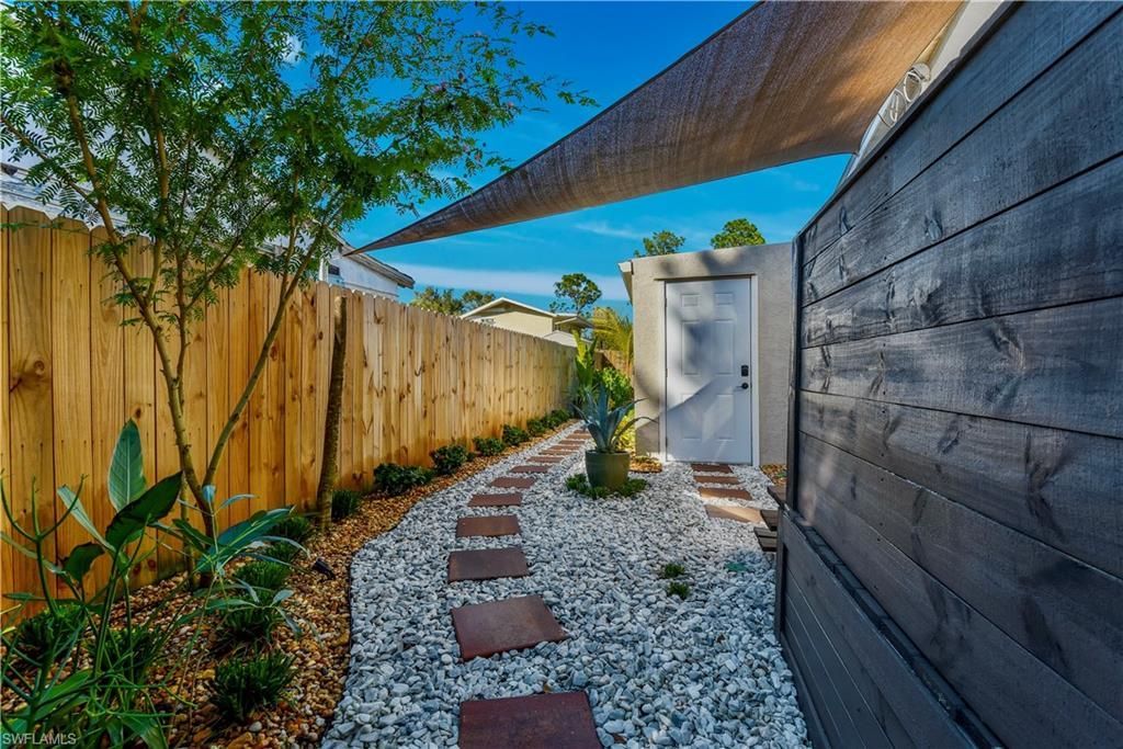 448 Santa Cruz St , North Fort Myers, FL 33903 Photo