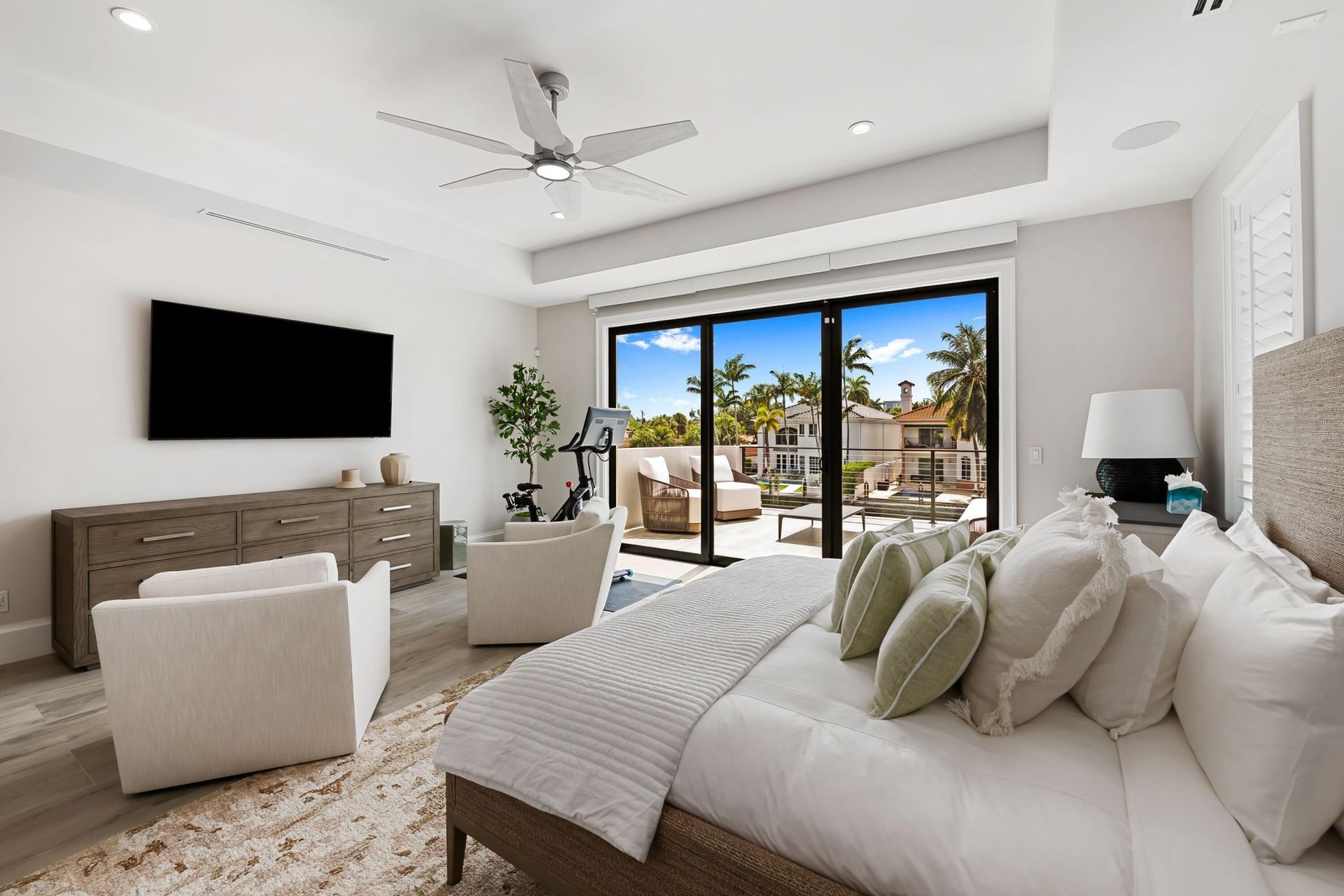 319 Coconut Isle Drive, Unit 2, Fort Lauderdale, FL 33301 Photo