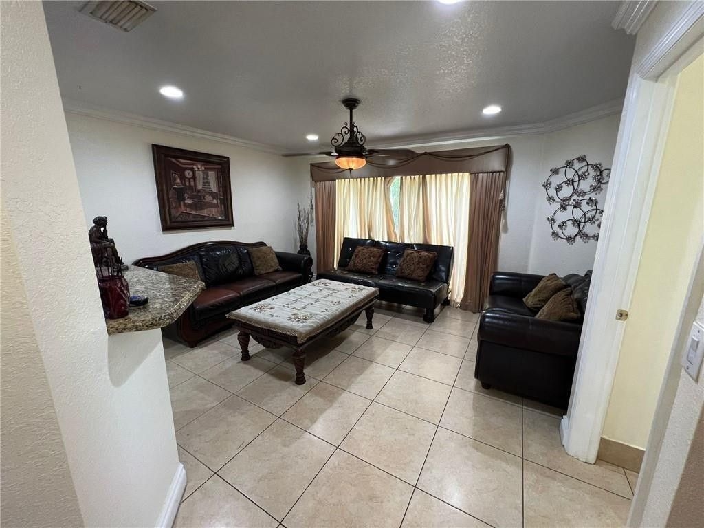 2808 NW 99th Ter, Sunrise, FL 33322 Photo