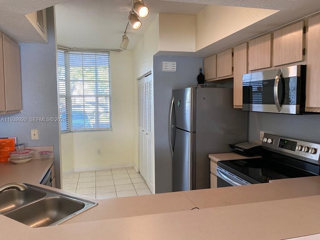 751 SW 148th Ave, Unit 1008, Sunrise, FL 33325 Photo