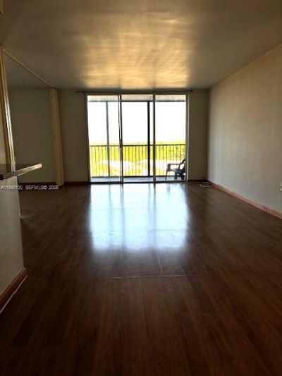 2500 NE 135th St, Unit B506, North Miami, FL 33181 Photo