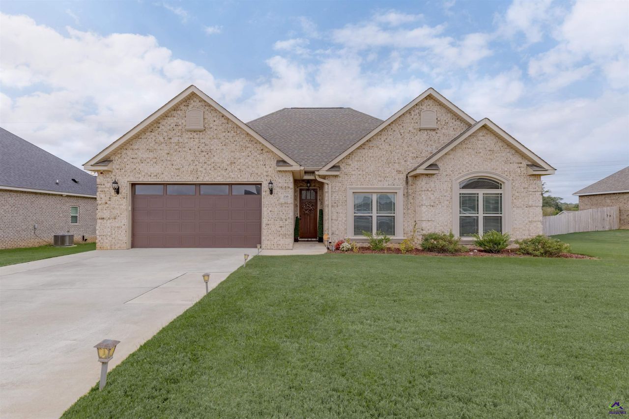 250 Ashley Nicole Avenue, Bonaire, GA 31005 Main Photo