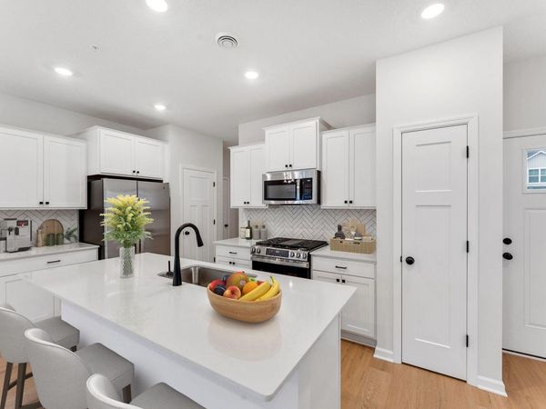 1530 Trellis Lane, West Saint Paul, MN 55118