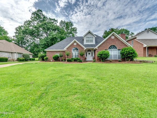 708 Oak Trail, Canton, MS 39046