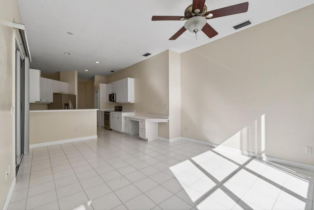 408 SW Horseshoe Bay, Port Saint Lucie, FL 34986 Photo