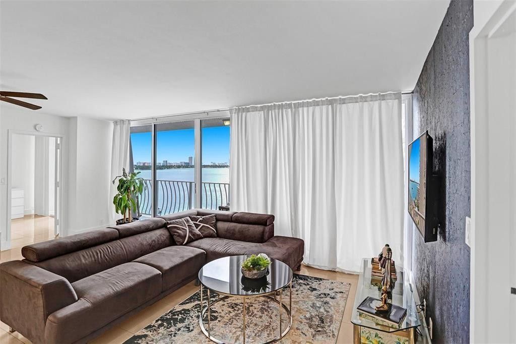 7601 E Treasure Drive, Unit 1524, North Bay Village, FL 33141 Photo