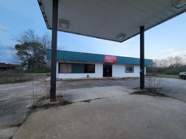 524 AR-10 , Belleville, AR 72824