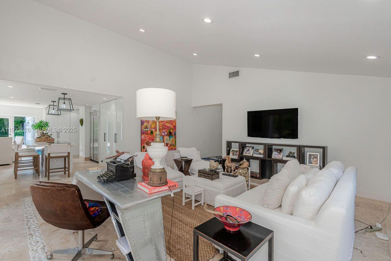 7000 Robles St , Coral Gables, FL 33143 Photo