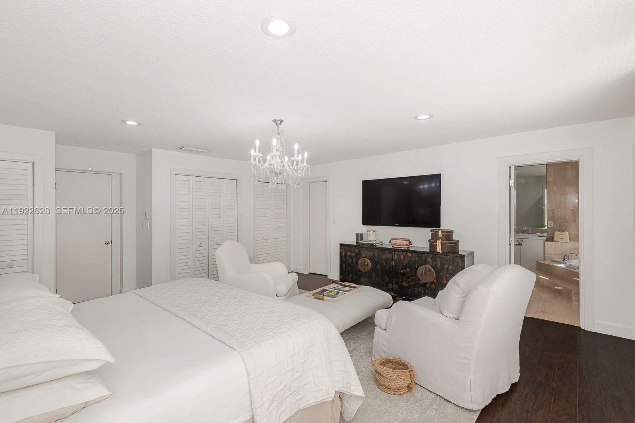 7000 Robles St , Coral Gables, FL 33143 Photo