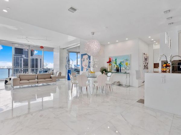 17475 Collins Ave, Unit 2502, Sunny Isles Beach, FL 33160