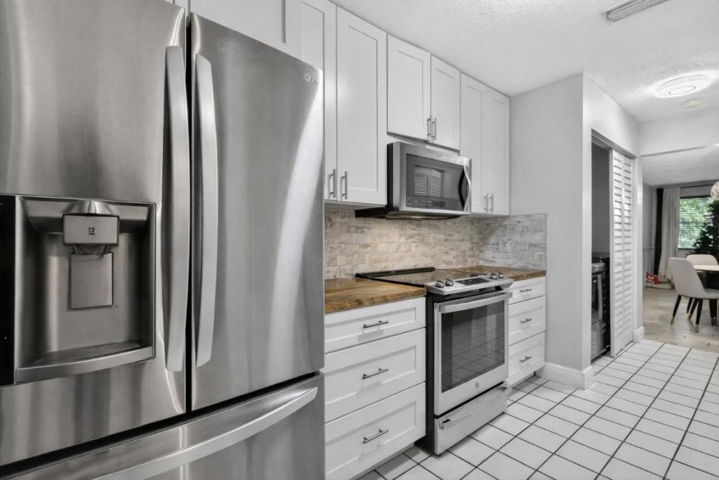 12228 Sag Harbor Court, Unit 2, Wellington, FL 33414 Photo