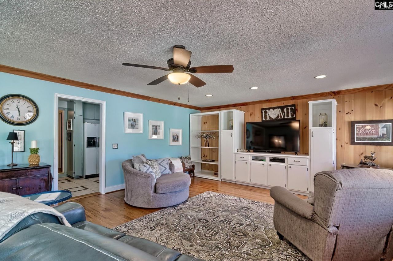 124 Shannon Drive  Photo 16