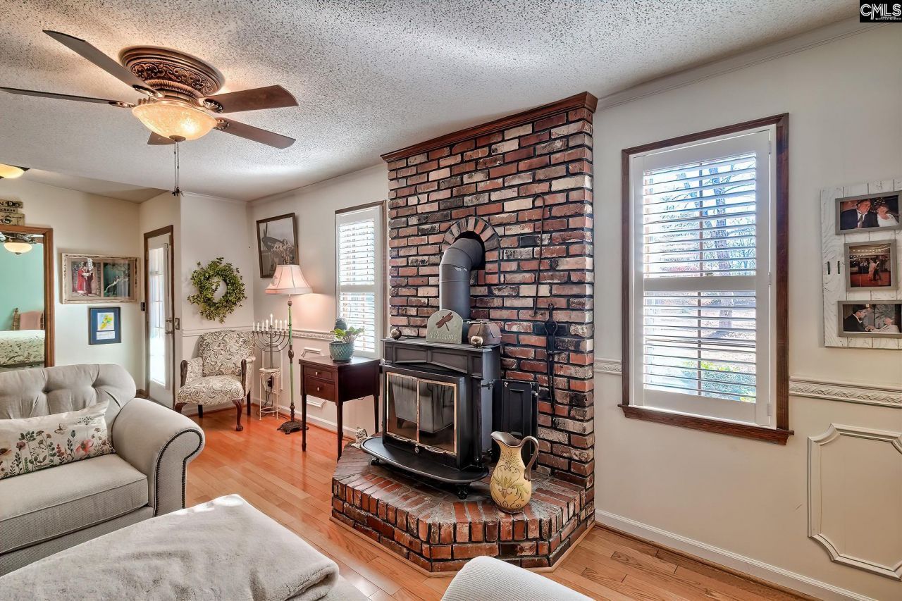 124 Shannon Drive  Photo 5