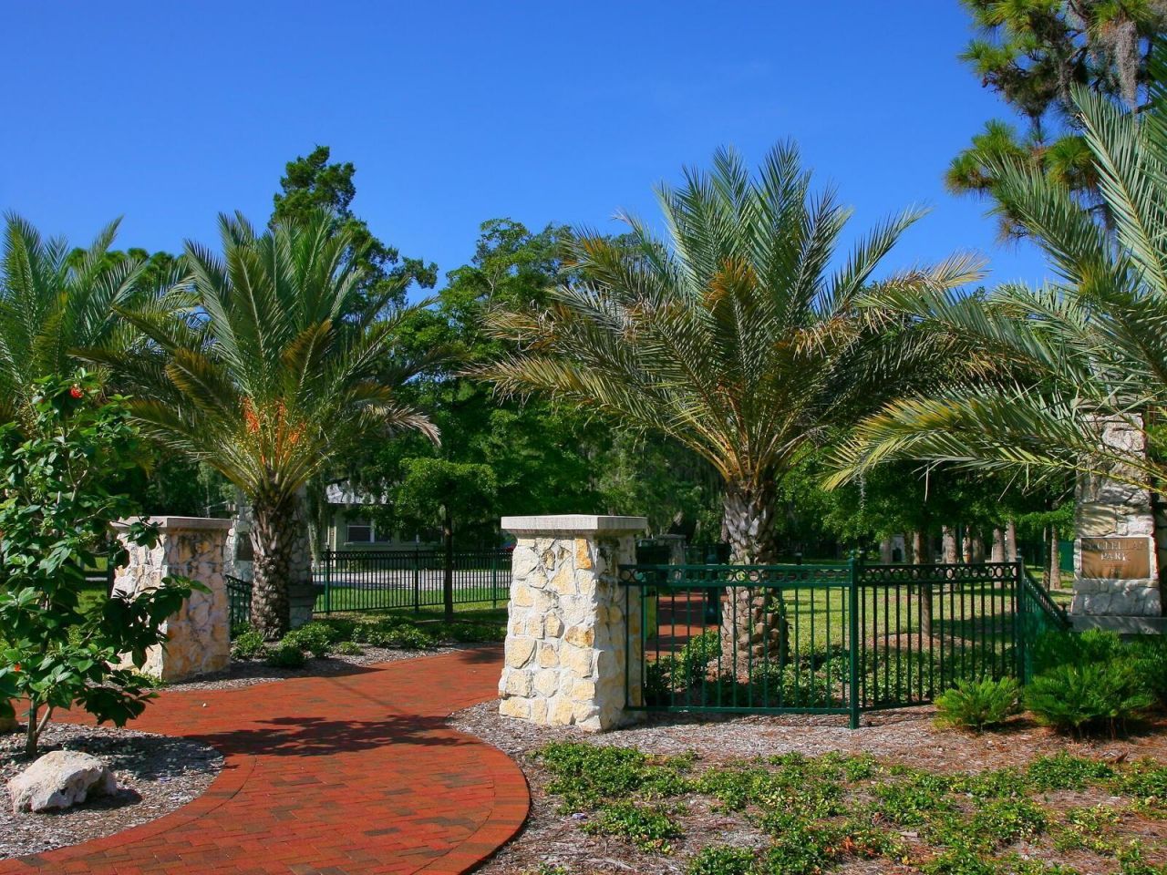 1509 Flower Drive, Sarasota, FL 34239 Photo