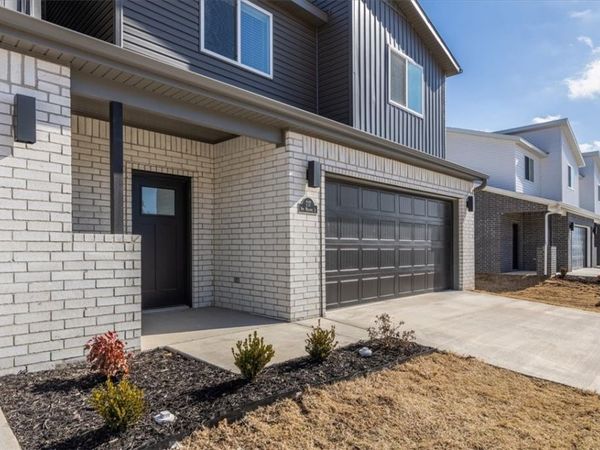 717 Sun Meadows Loop , Unit 717, Centerton, AR 72719