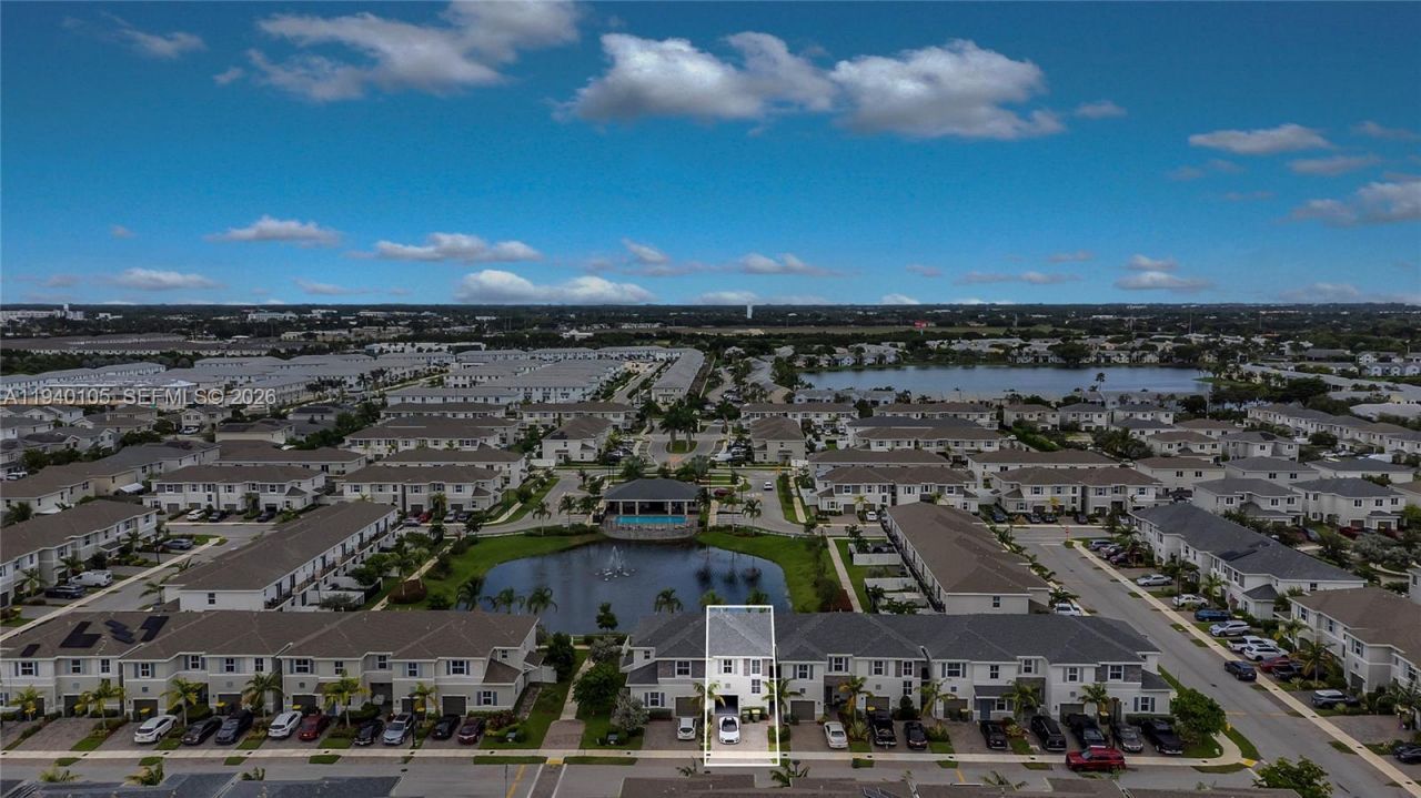 805 SE 18th St, Unit 805, Homestead, FL 33034 Photo