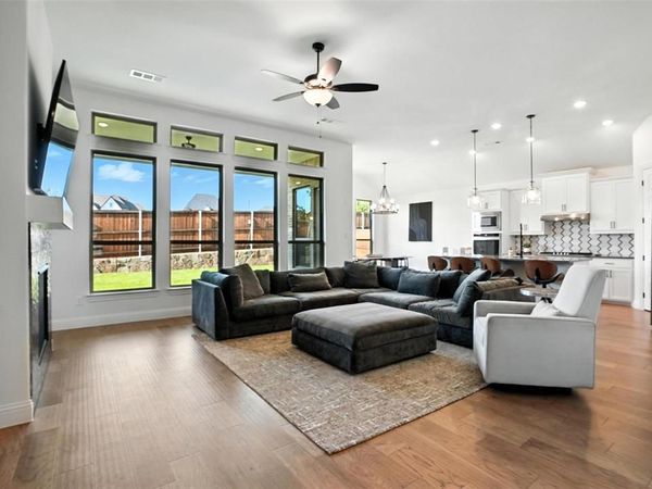 716 Colt Drive, Aubrey, TX 76227