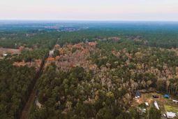 00 Betsy Hole Road photo 4