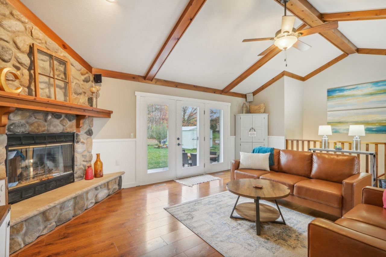 406 School Street, Marshall, WI 53559 Main Photo