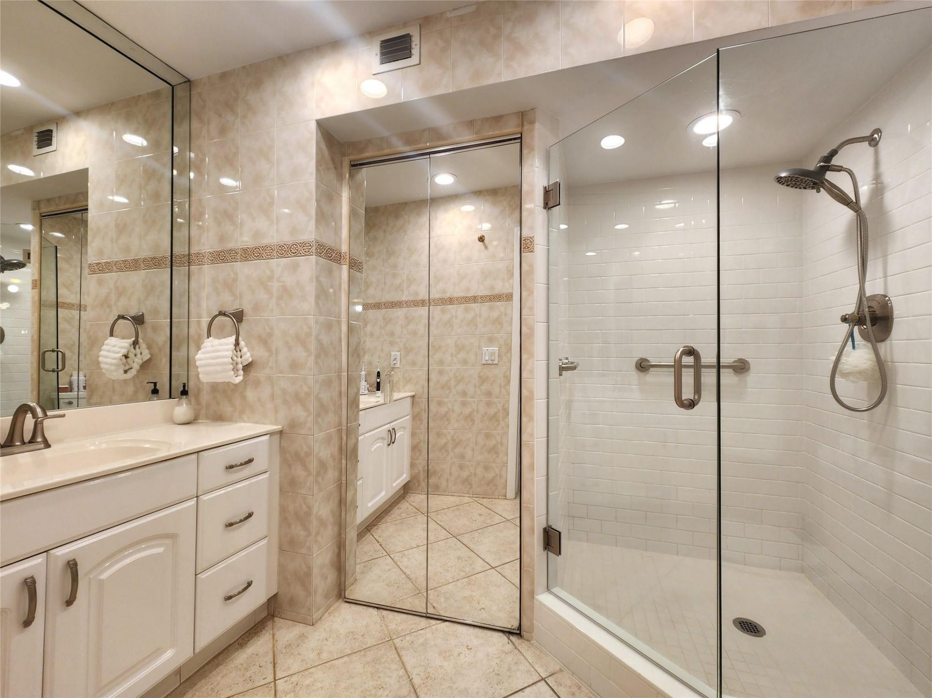 330 SE 20th Avenue, Unit 506, Deerfield Beach, FL 33441 Photo