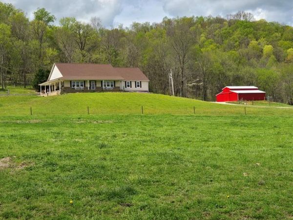 4134 Hickory Valley Road, Sparta, TN 38583