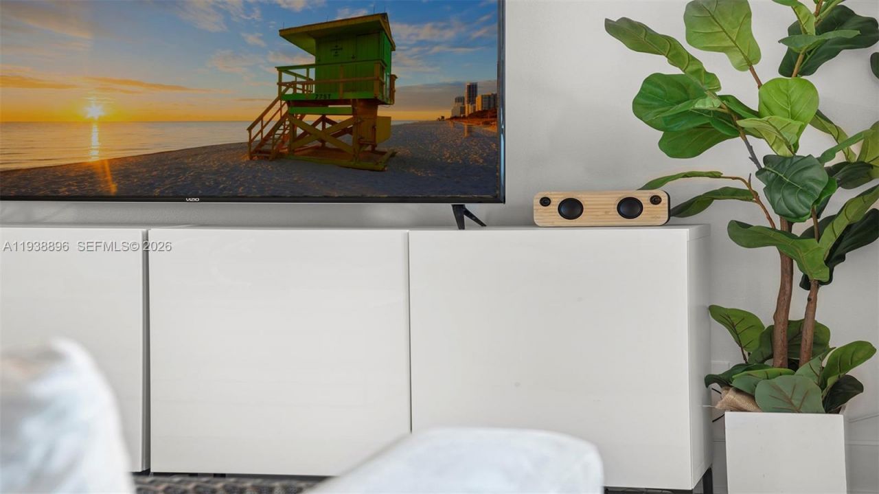 2301 Collins Ave, Unit 1632, Miami Beach, FL 33139 Photo