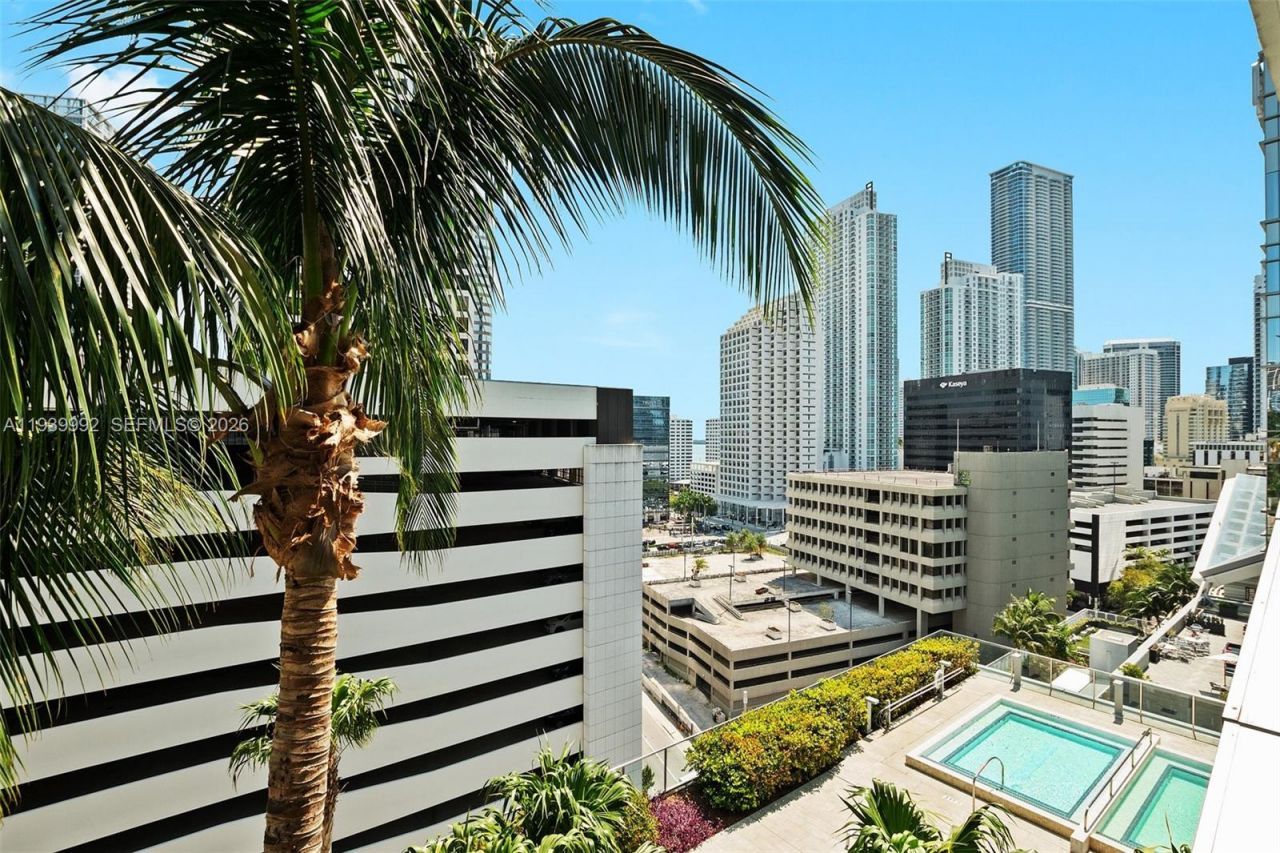 68 SE 6th Street , Unit 805, Miami, FL 33131 Photo