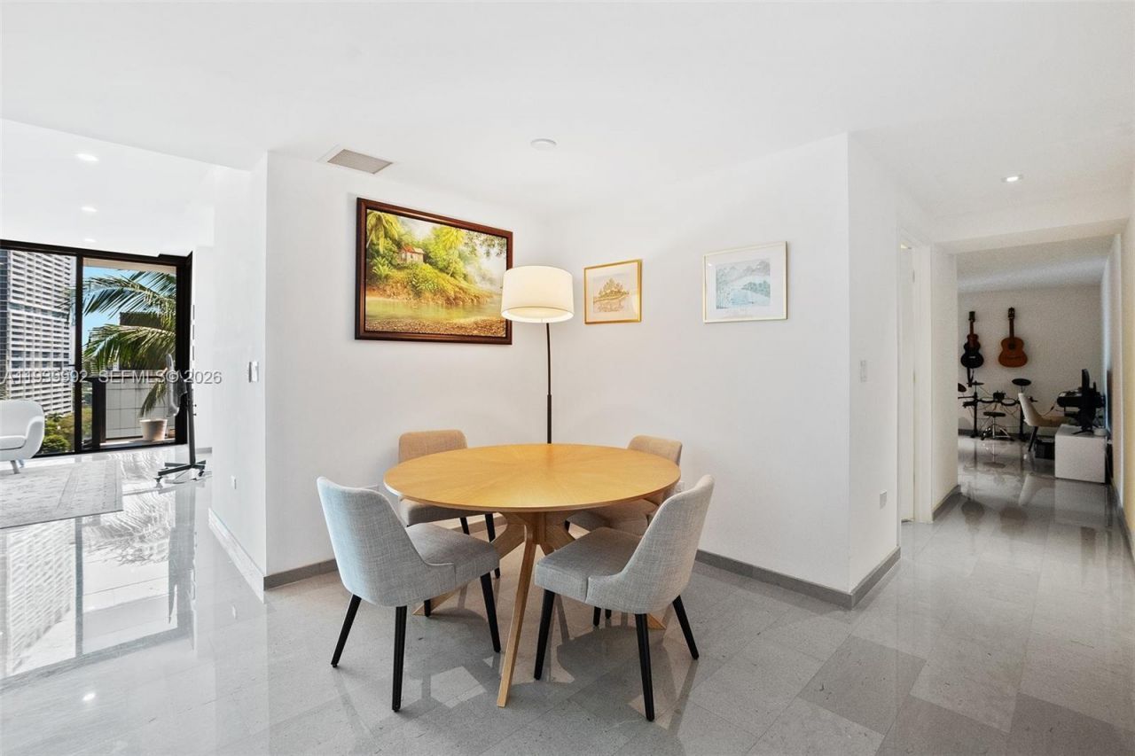 68 SE 6th Street , Unit 805, Miami, FL 33131 Photo