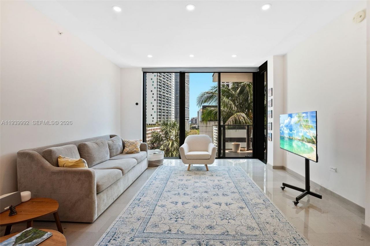 68 SE 6th Street , Unit 805, Miami, FL 33131 Photo