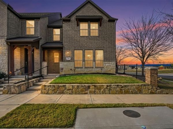 5585 Crosby Drive, North Richland Hills, TX 76180