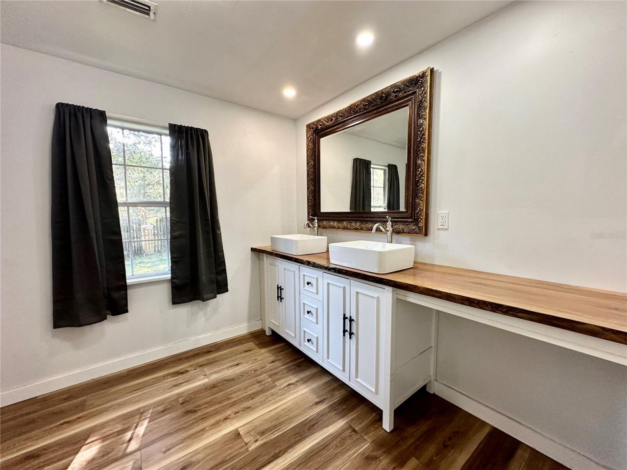 5625 NW 193rd Lane, Orange Lake, FL 32681 Photo