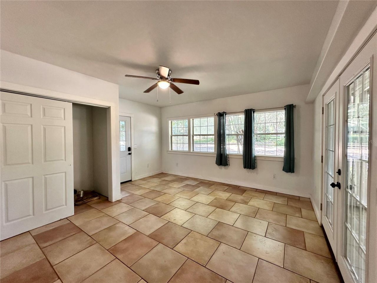 5625 NW 193rd Lane, Orange Lake, FL 32681 Photo