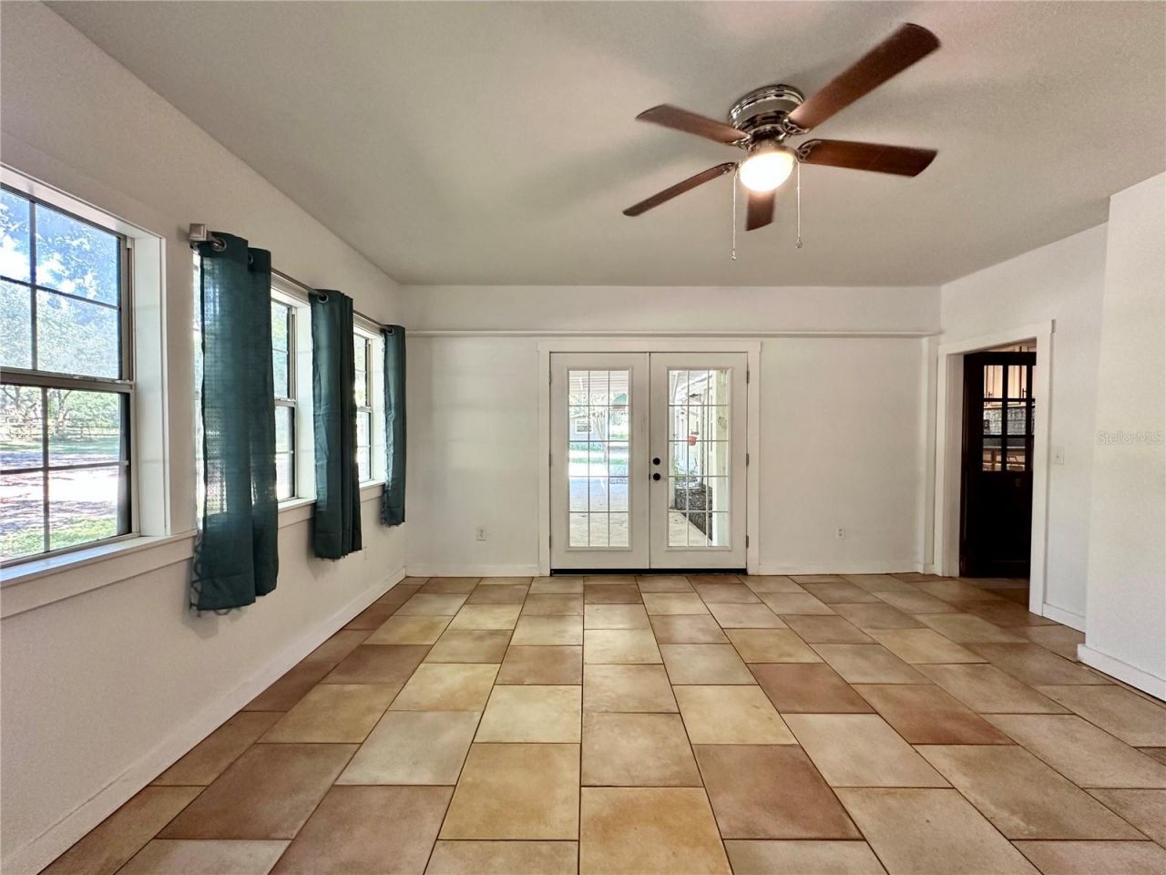 5625 NW 193rd Lane, Orange Lake, FL 32681 Photo