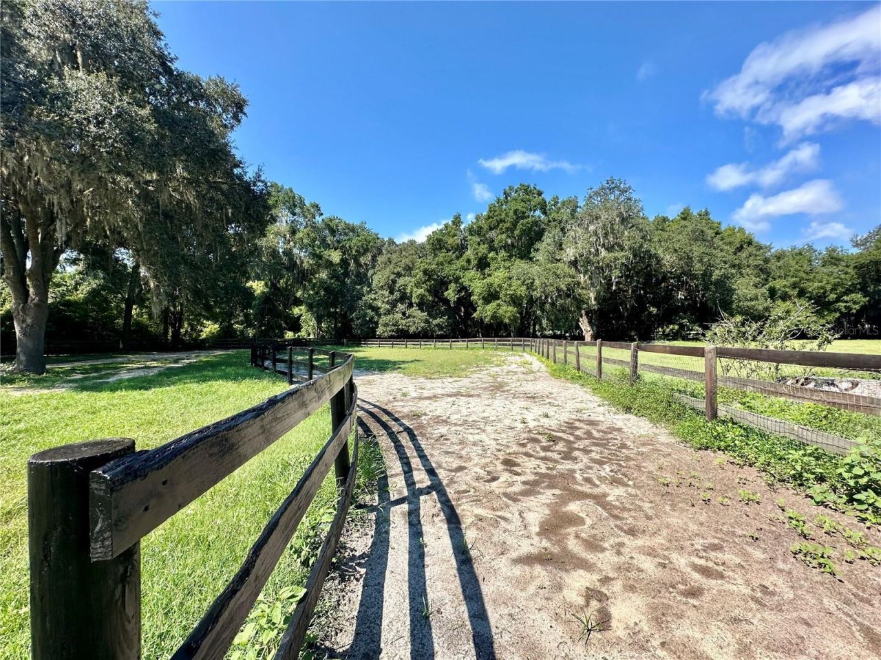 5625 NW 193rd Lane, Orange Lake, FL 32681 Photo