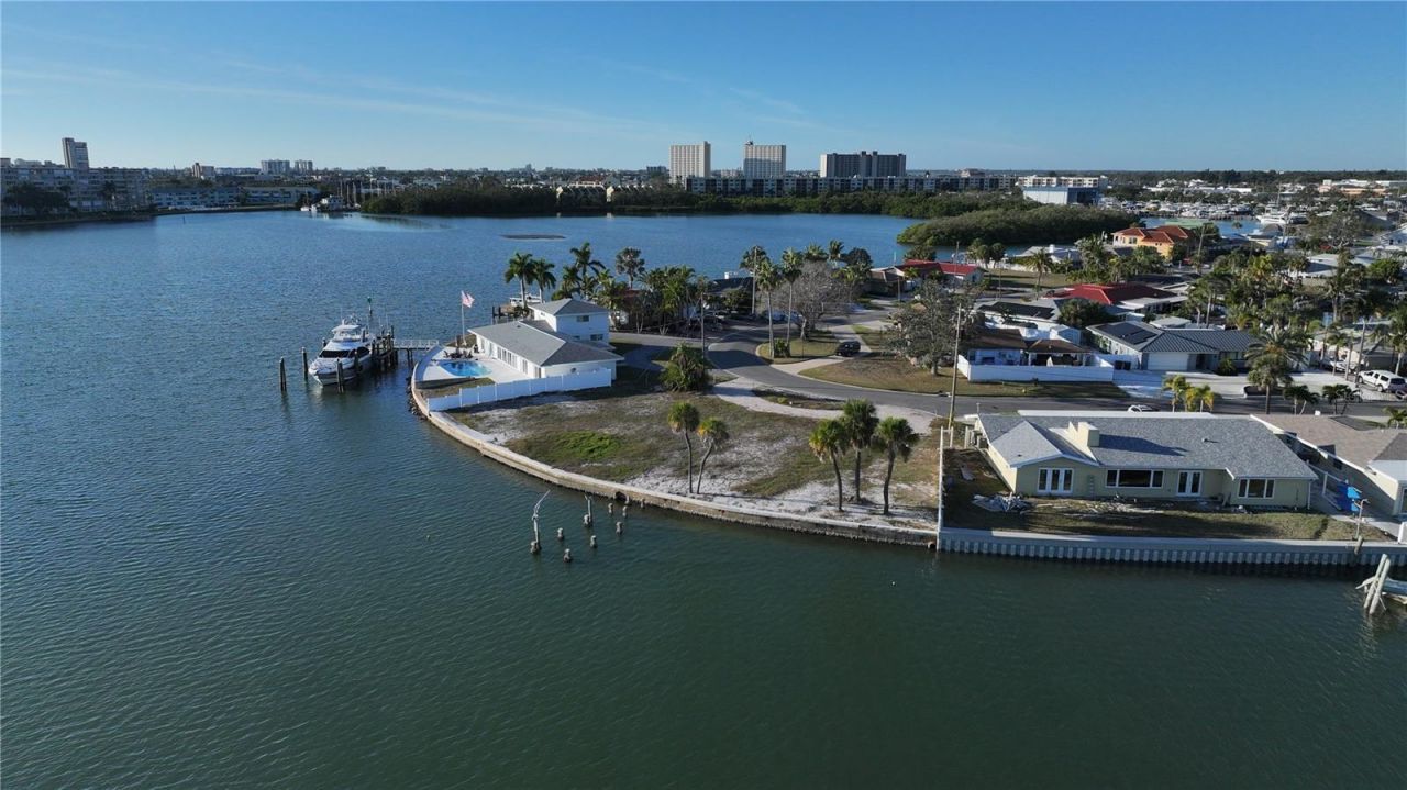 1503 Sea Gull Drive S, Saint Petersburg, FL 33707 Photo
