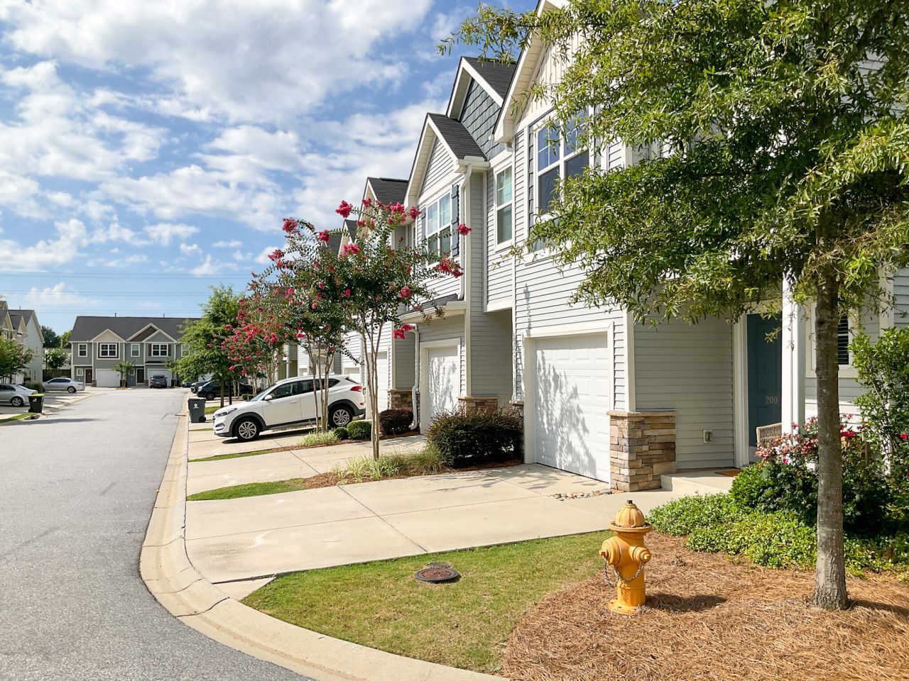 200 Willow Button Drive Photo 2