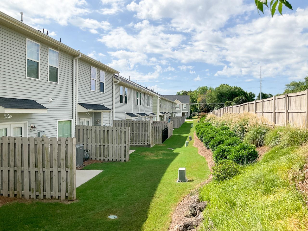 200 Willow Button Drive Photo 6