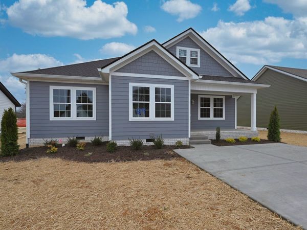 89 Plumlee Dr, Hendersonville, TN 37075