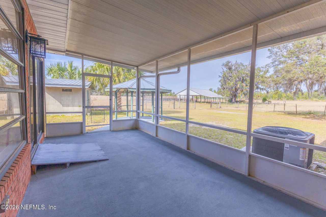 401 Pleasant Street, Pomona Park, FL 32181 Photo