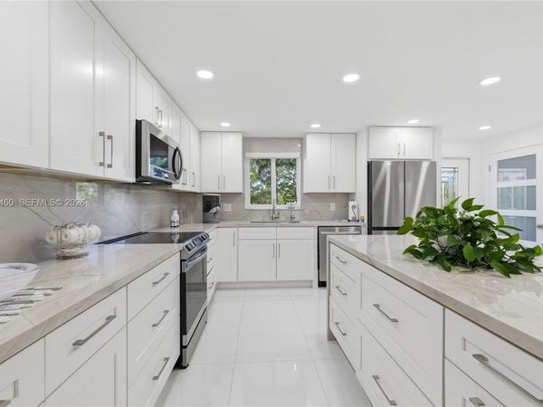 250 S Hollybrook Ter, Unit 306, Pembroke Pines, FL 33025