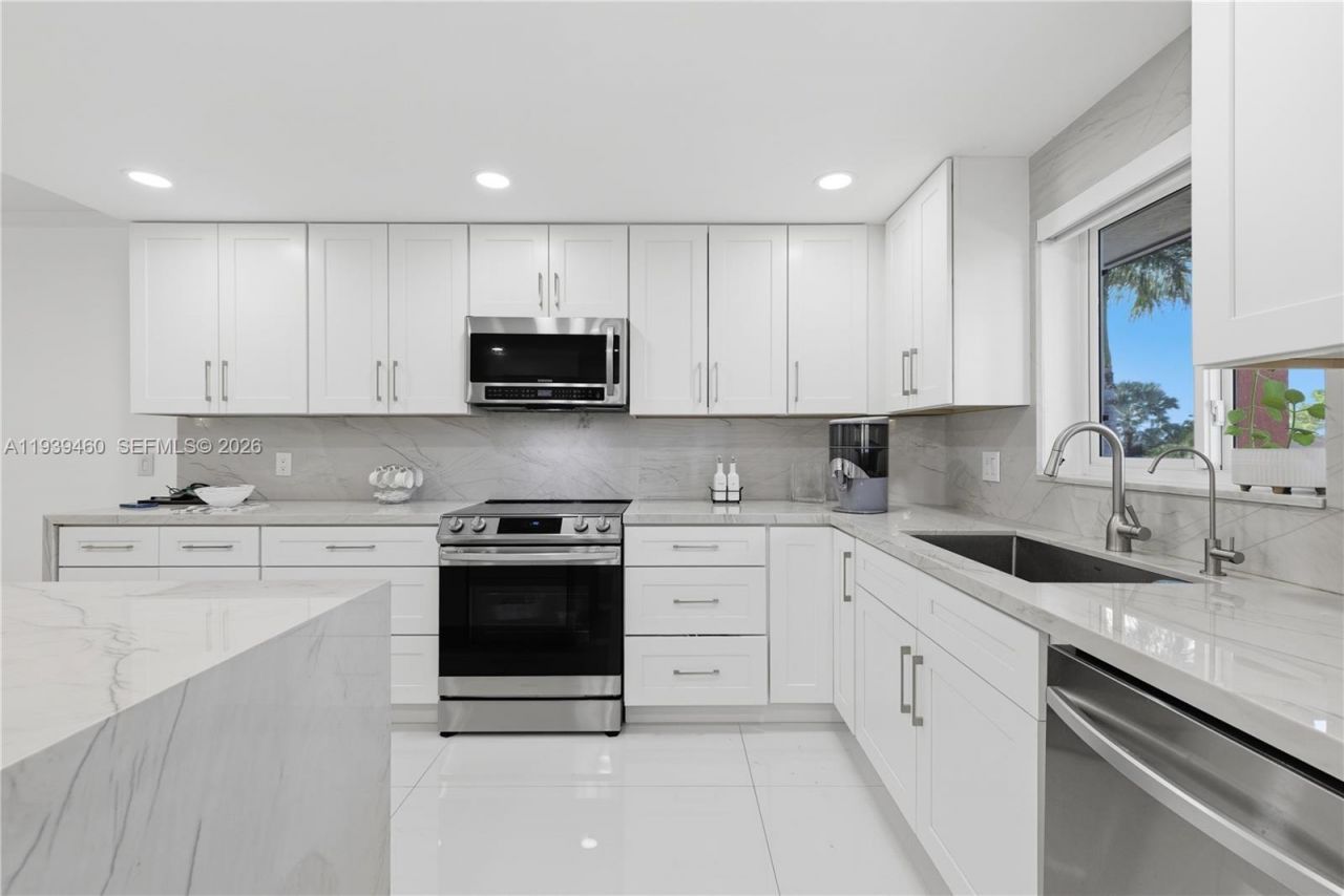 250 S Hollybrook Ter, Unit 306, Pembroke Pines, FL 33025 Photo