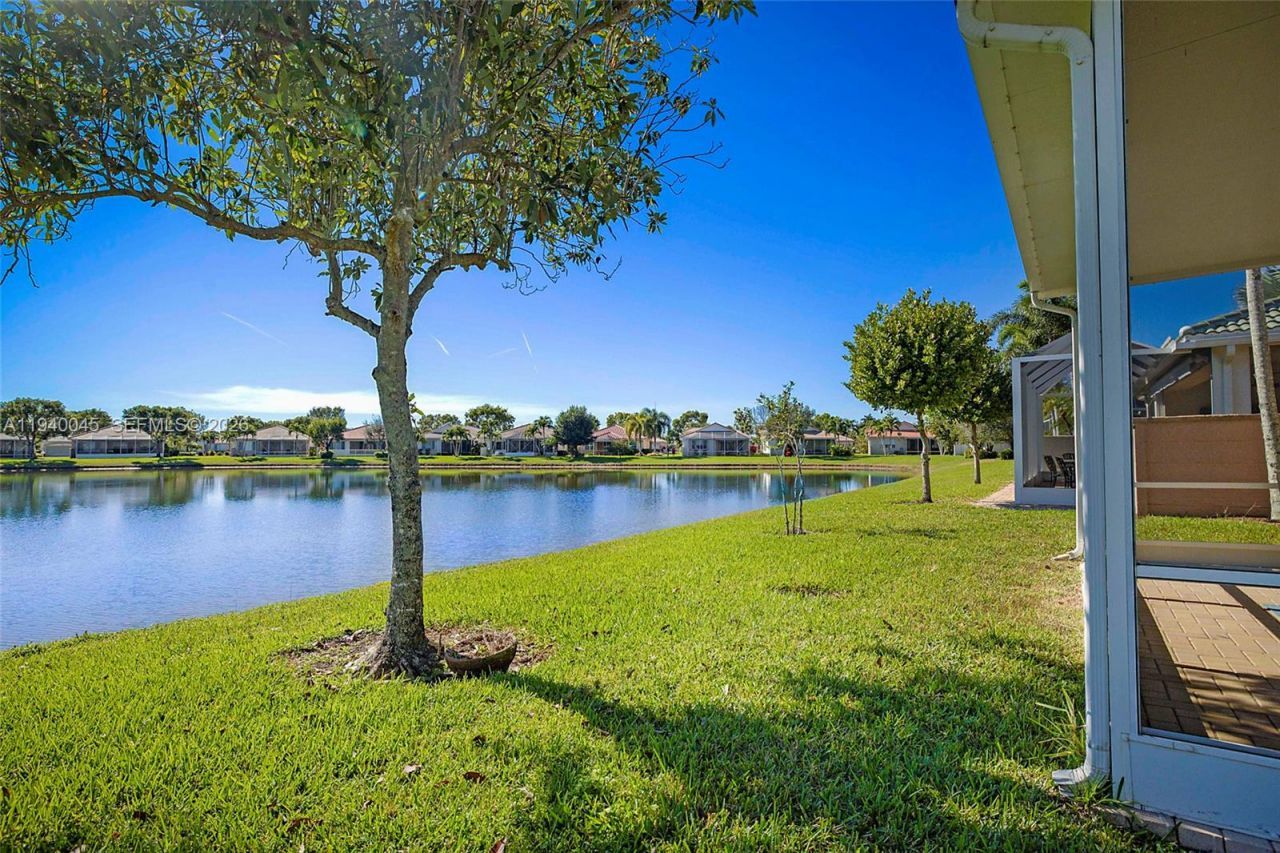 2687 Clipper Cir, West Palm Beach, FL 33411 Photo