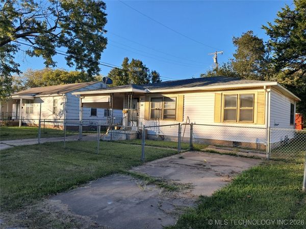 215 9th SE, Ardmore, OK 73401