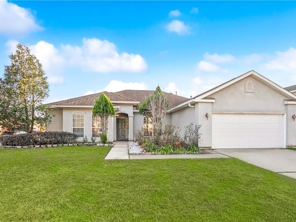 1033 MADELINE Lane, Slidell, LA 70460