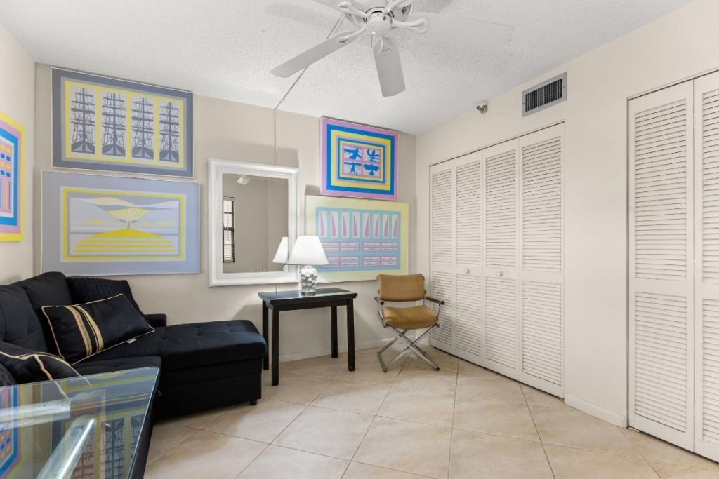 7020 Half Moon Cir, Unit 105, Hypoluxo, FL 33462 Photo