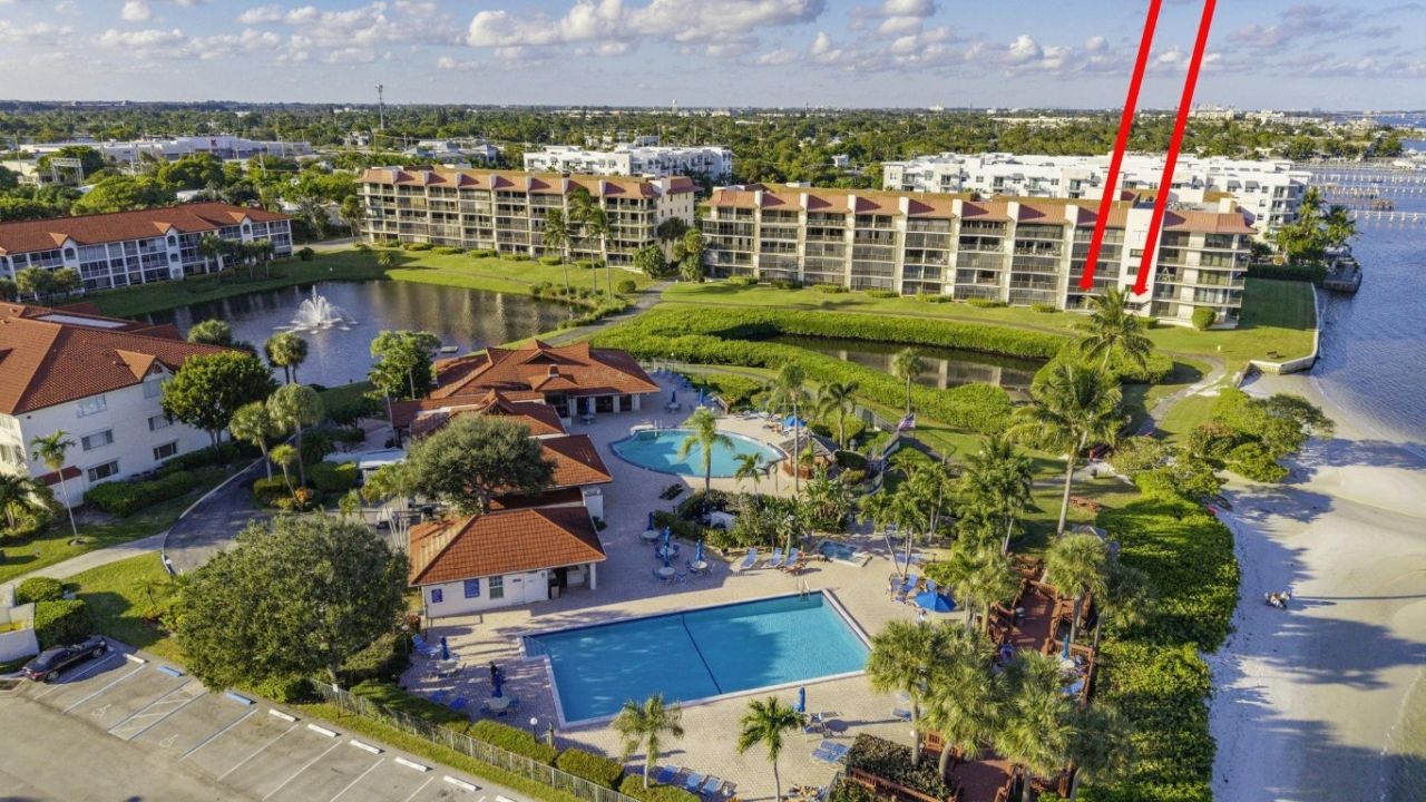 7020 Half Moon Cir, Unit 105, Hypoluxo, FL 33462 Photo