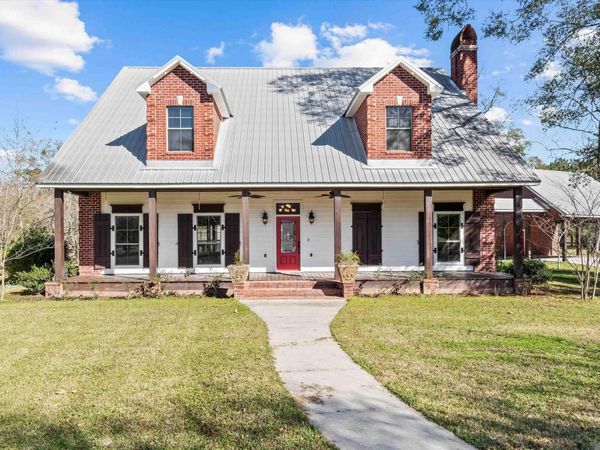 30130 Mayer St, Walker, LA 70785