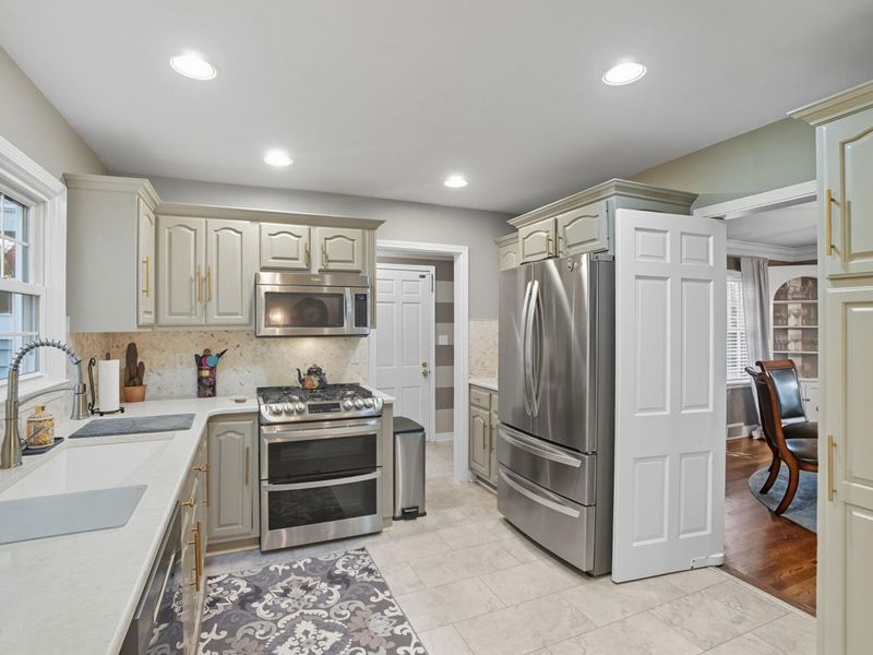 408 Southwood Drive, Springfield, OH 45504 Photo 11