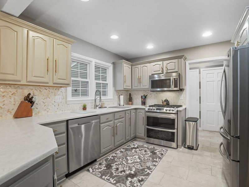 408 Southwood Drive, Springfield, OH 45504 Photo 12