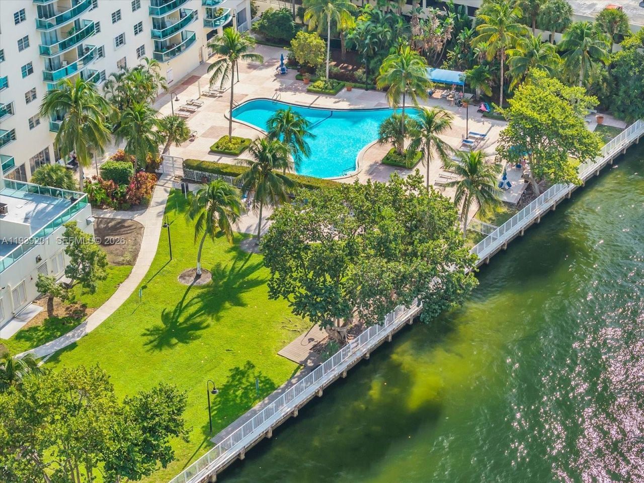 19390 Collins Av, Unit 1211, Sunny Isles Beach, FL 33160 Photo